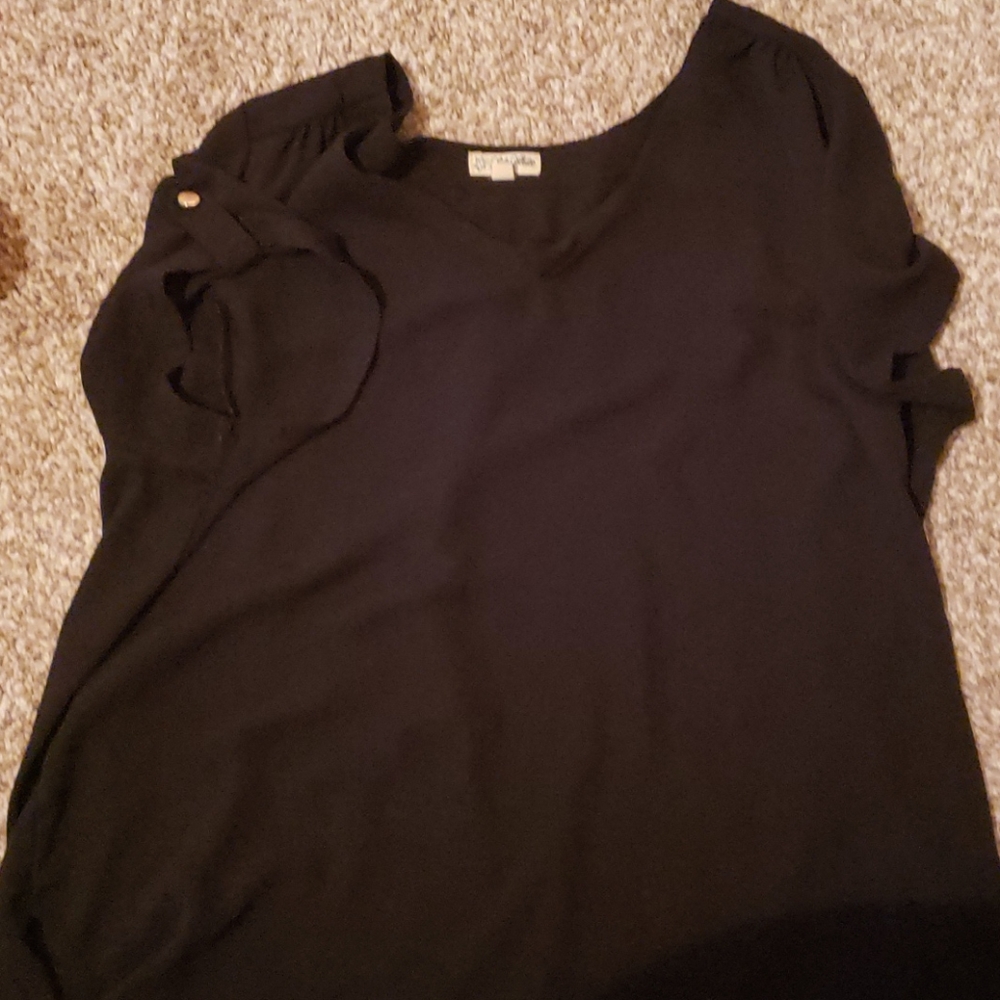 Blouses - Picture 3 of 3